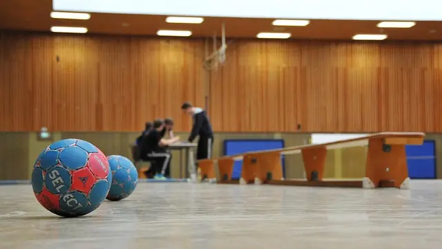Guide d'achat des meilleures chaussures de handball en salle